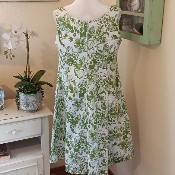 Robbie Bee Woman Green Floral Cotton Dress. Garden Girl. - Picture 6 of 12